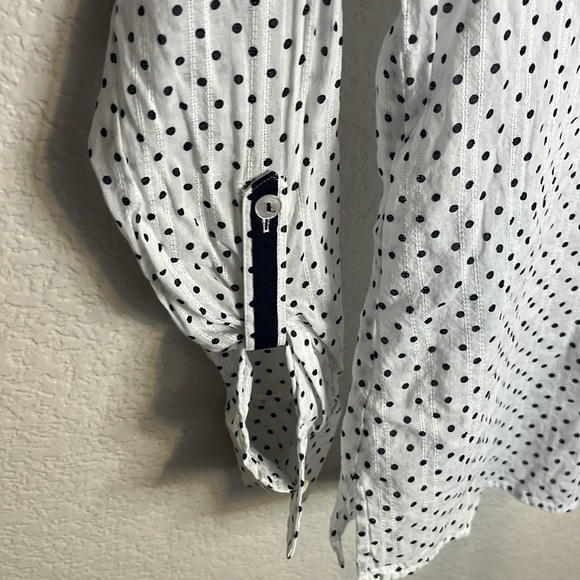 Foxcroft Semi-Sheer Polka Dot Button Down Size 2 - Picture 3 of 5